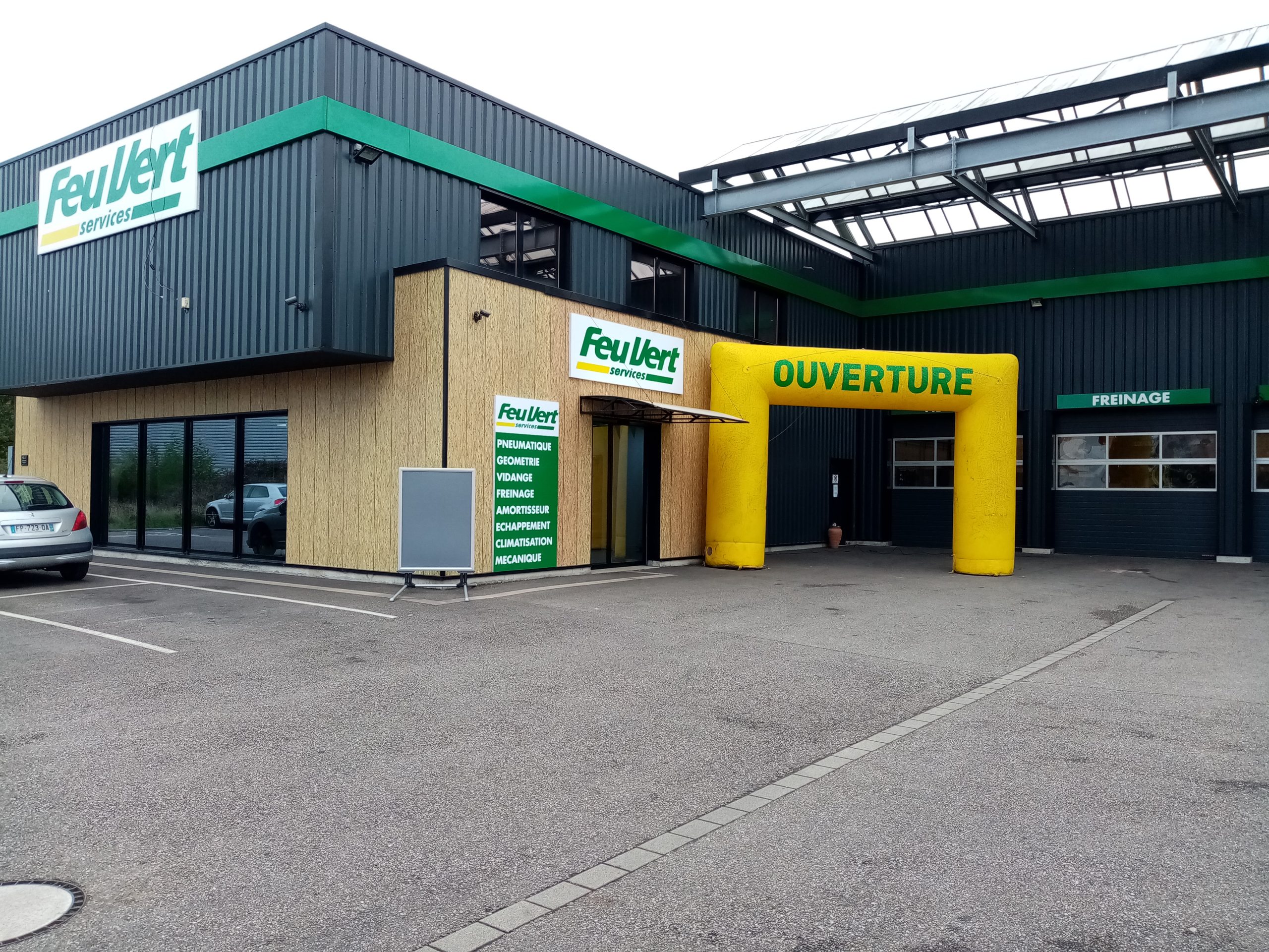 Ouverture d'un 7ème FEU VERT Services en Franchise ! Feu vert Franchise