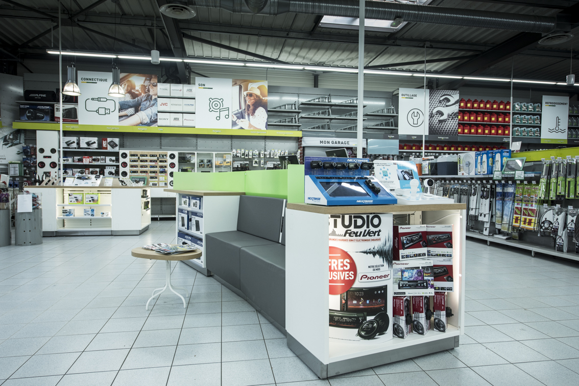 feuvert centre auto atelier et surface de vente feu vert franchise