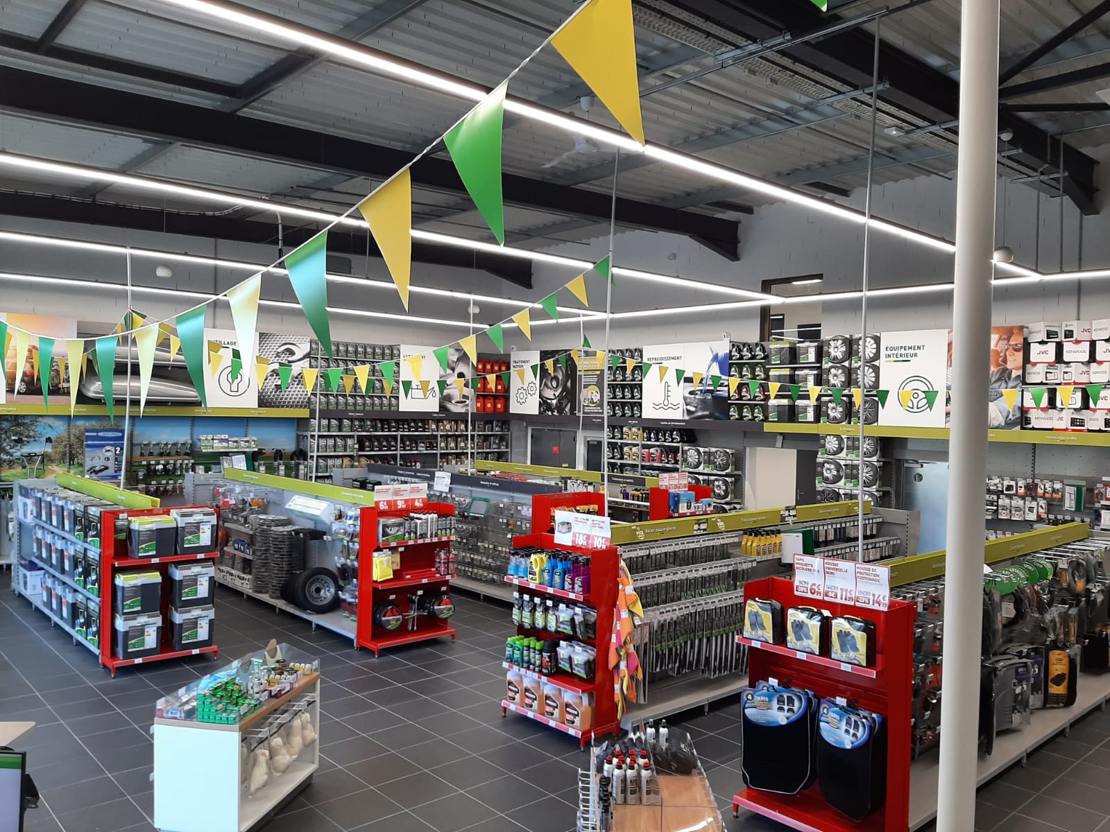 Ouverture de Feu Vert Frontignan - Feu vert Franchise